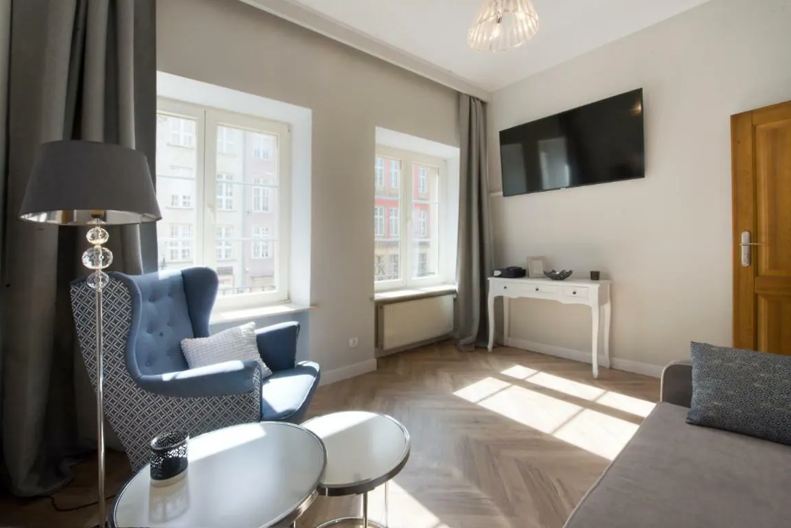 Dluga Street Apartment Near Neptun Gdansk